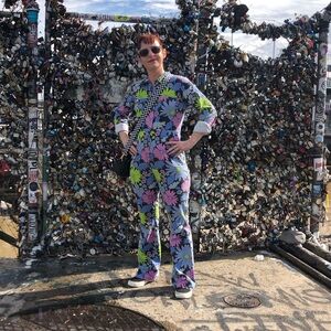 Meet your Posher, Carla